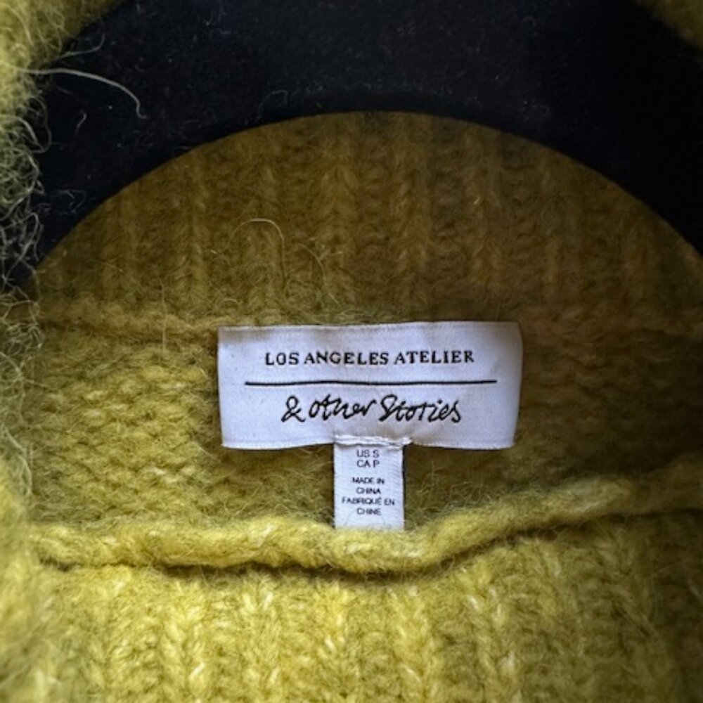 & Other Stories cropped alpaca blend turtleneck vest - Picture 2 of 2
